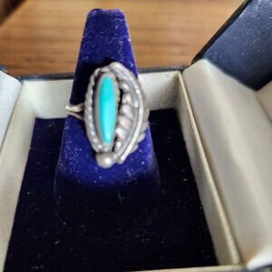 Vintage Navajo Sterling Silver Ring With Turquoise & Feather Design Size 5.5